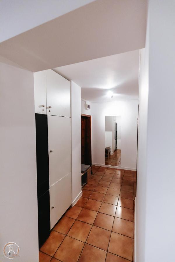 Zaza Apartament - Central Area, With Balcony Târgu Jiu Extérieur photo
