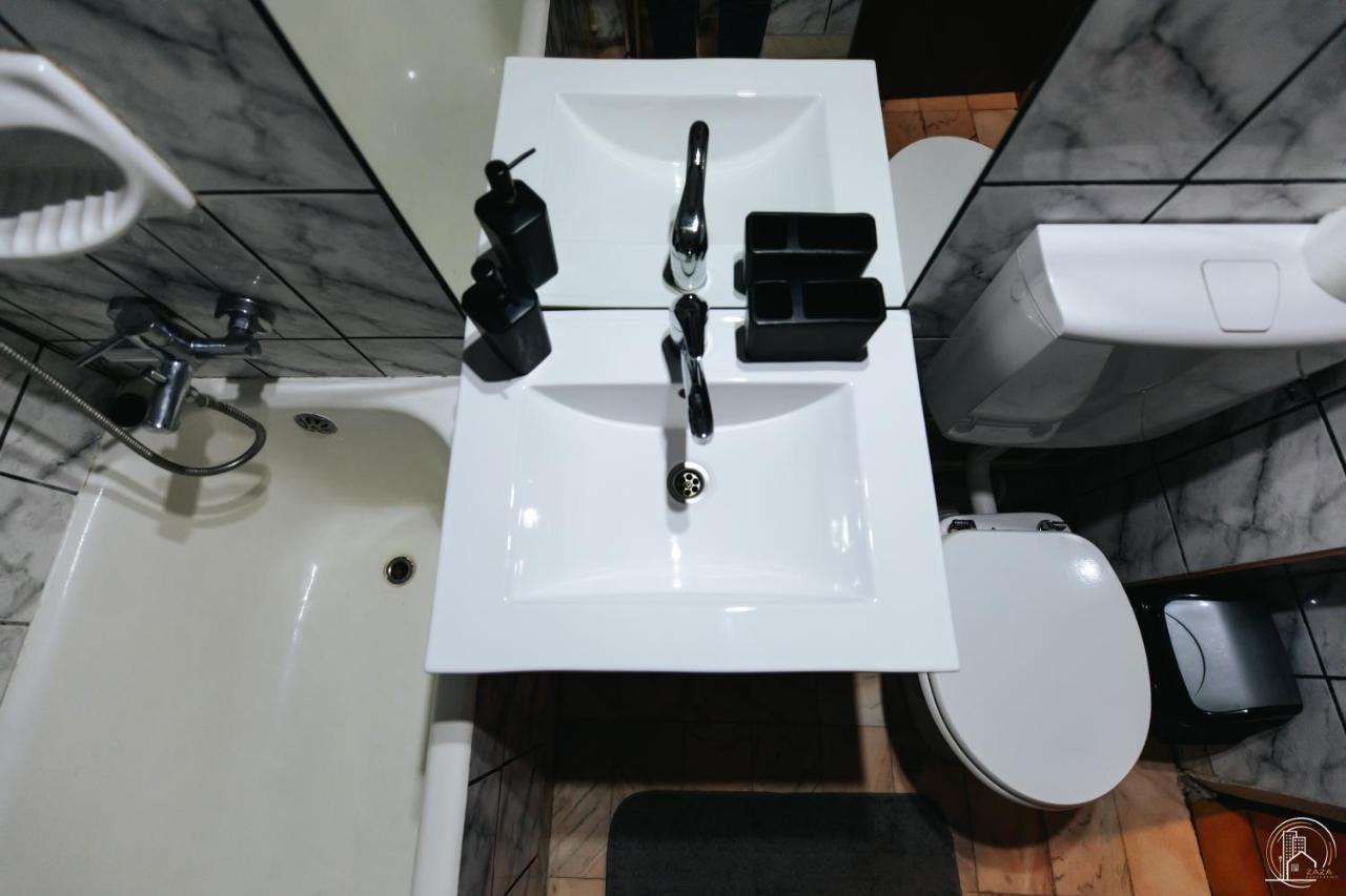 Zaza Apartament - Central Area, With Balcony Târgu Jiu Extérieur photo