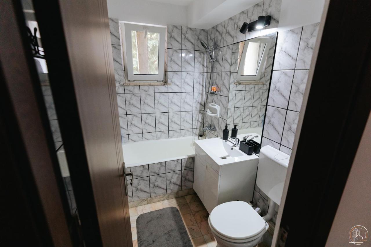 Zaza Apartament - Central Area, With Balcony Târgu Jiu Extérieur photo